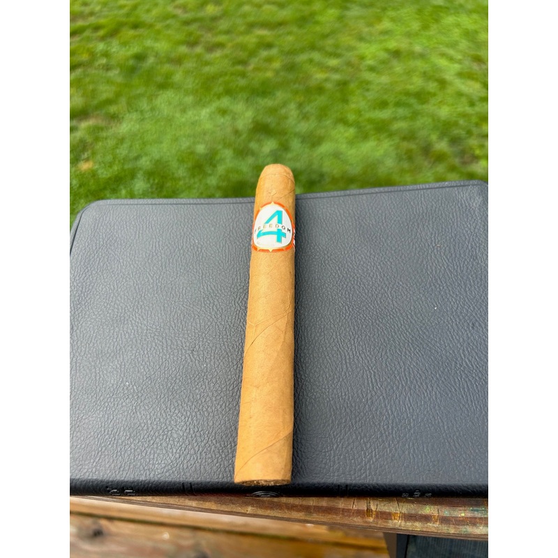 4 Freedom Sweet Elder Cigar – Connecticut