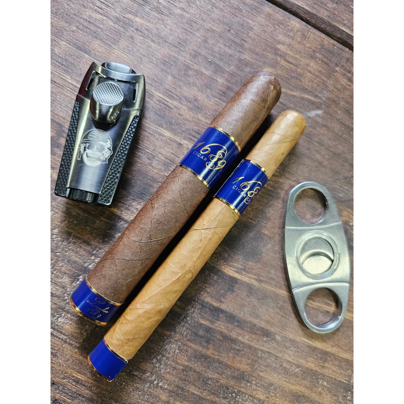 1689 Cigars Connecticut and Maduro Bundle
