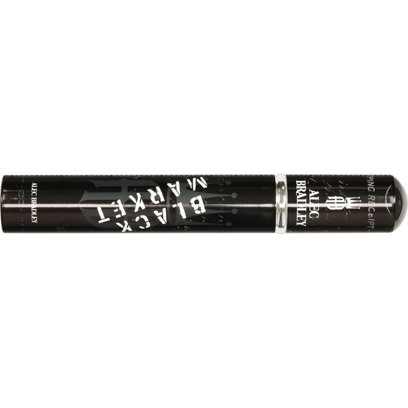 Alec Bradley Black Market Toro Tubo 6″1/2 * 52