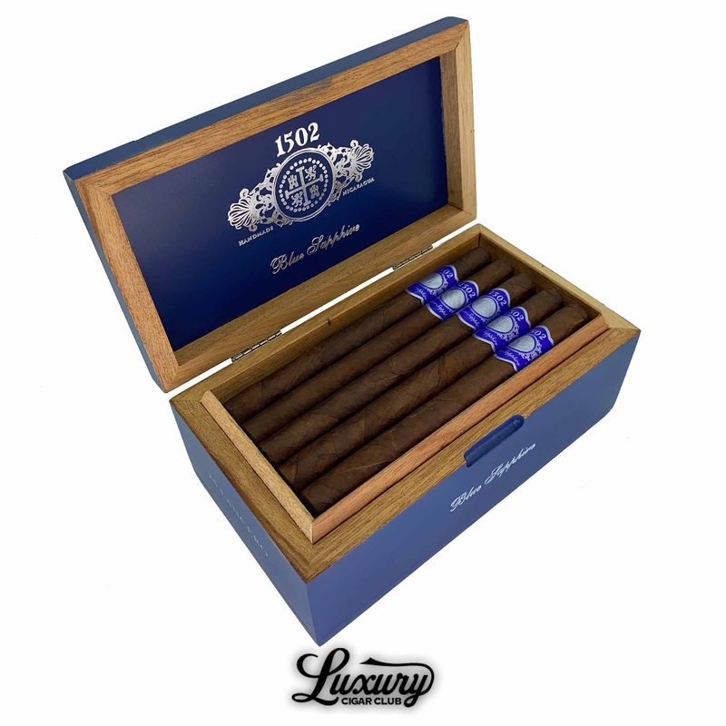1502 Blue Sapphire lancero (7×40) single